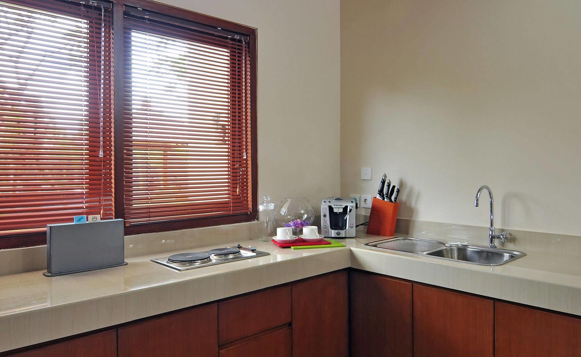 Aparthotel Taman Ayu Town House Legian Exterior foto